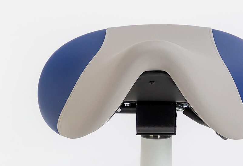 Bild zeigt Arbeitshocker im Reitsattel-Design für aktiv-dynamisches Sitzen