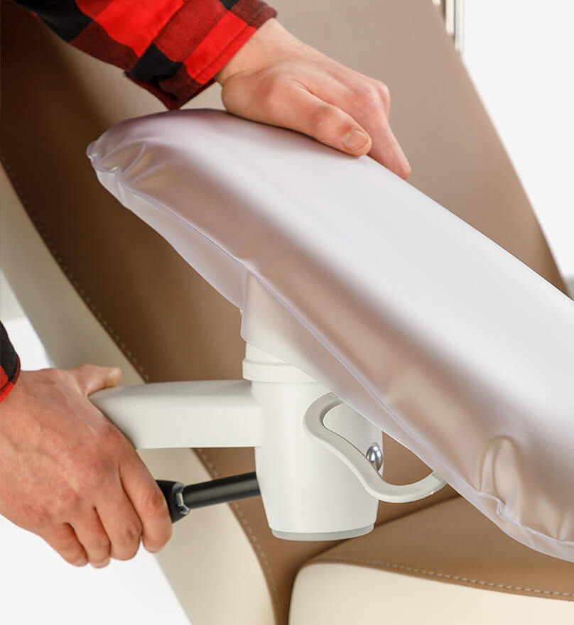 Armlehne beim Universal Line2 Therapiestuhl