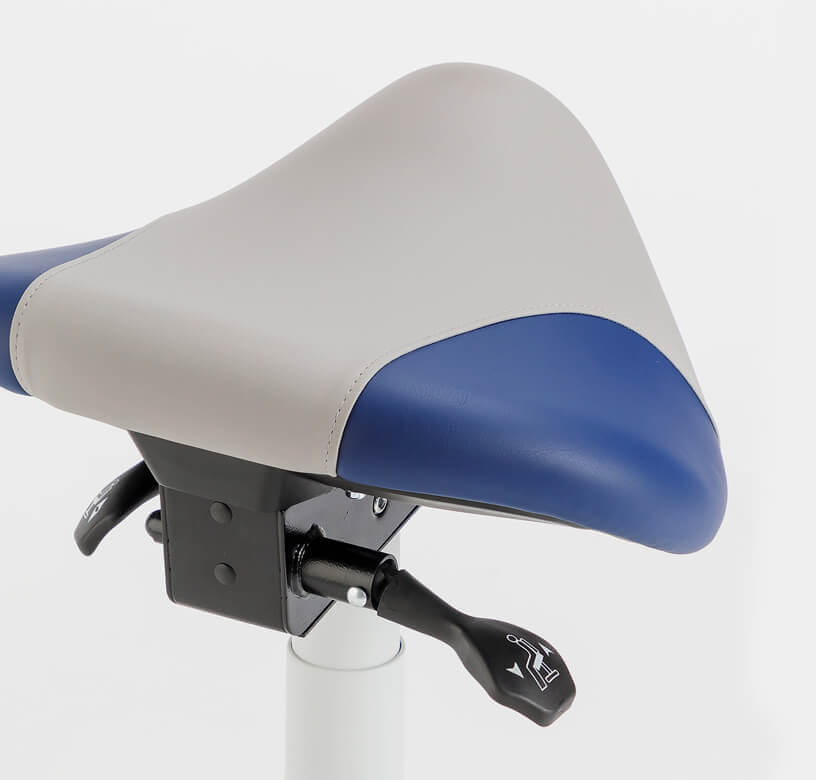 Hocker im Reitsattel-Design