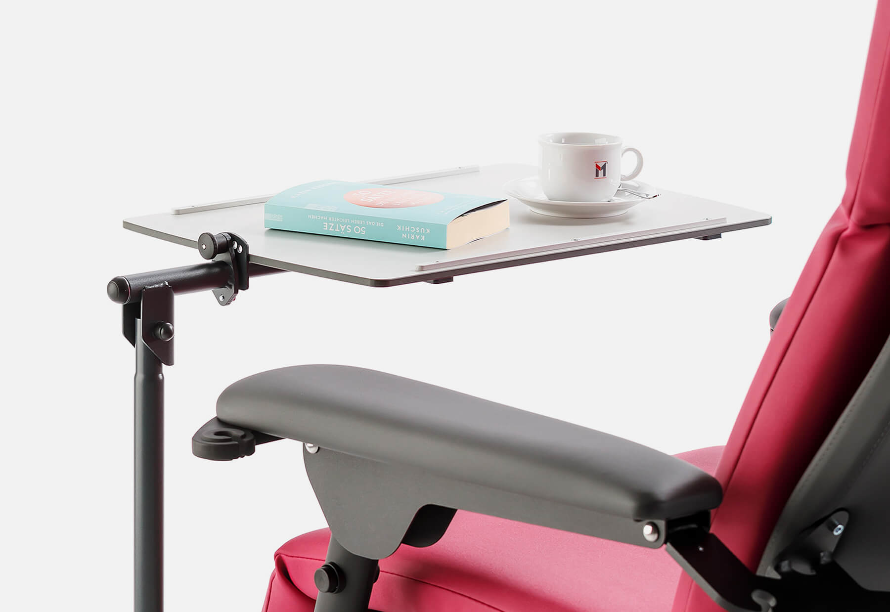 Der Multifunktionstisch für die Slim Line im Einsatz.