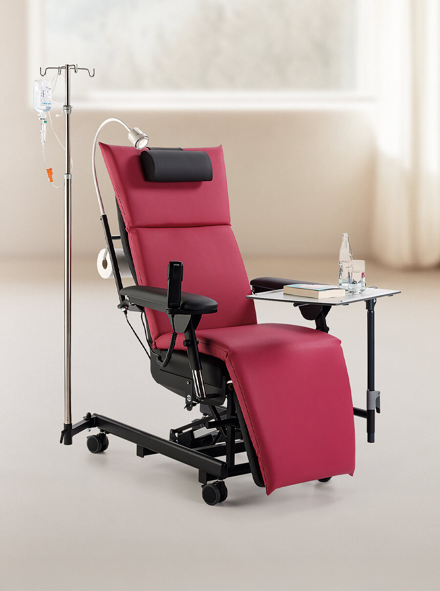 Bild zeigt den schlanken Therapiestuhl Slim Line