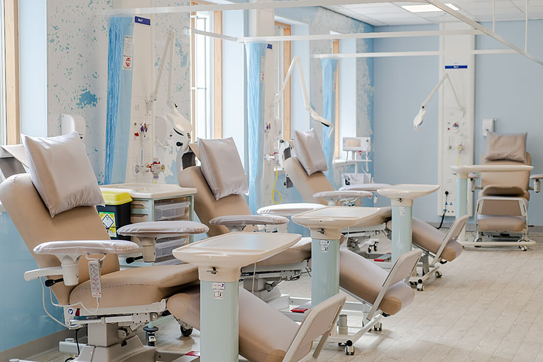 MEDICAL Therapiestühle im Bronglais Hospital in Aberystwyth