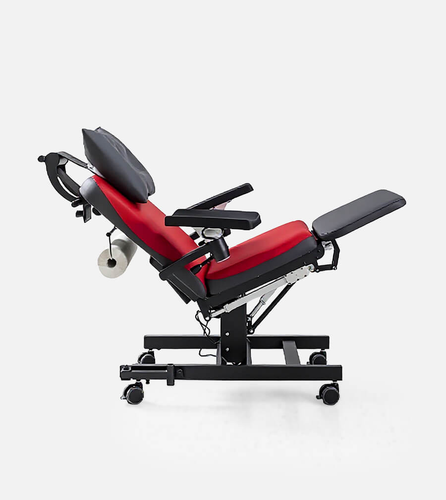 Zurückgelehnte Haltung im Therapiestuhl (Abbildung 2)